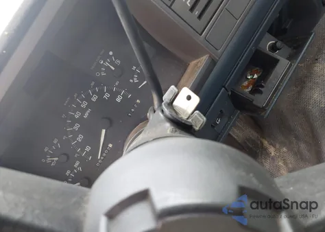 1993 Chevrolet Gmt-400 C2500 из США, поврежденный, VIN 1GBGC24J5PE148019